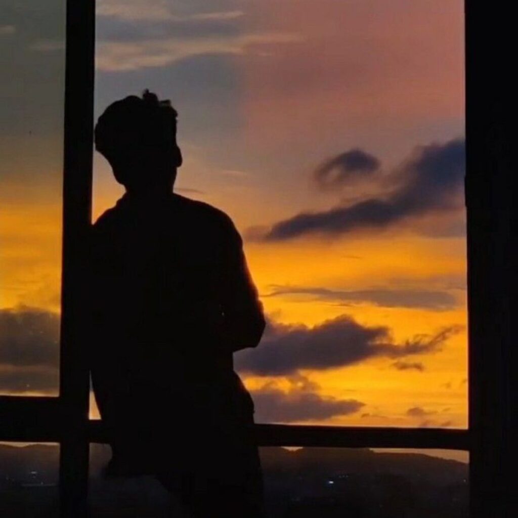 Alone Dp